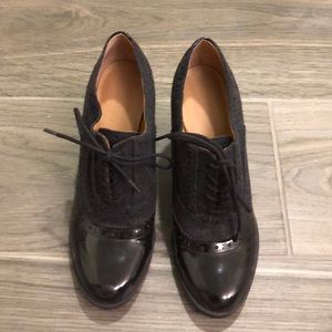 Franco Sarto lace up dress shoes